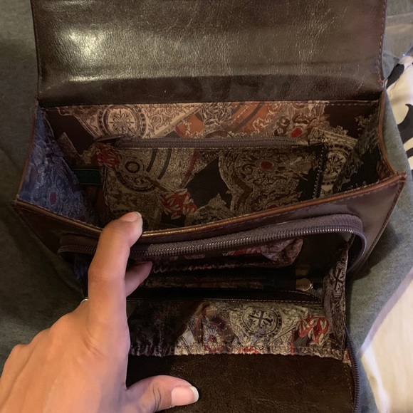 COPY - Belle Rose Purse with a wallet/checkbook holder - Picture 4 of 8